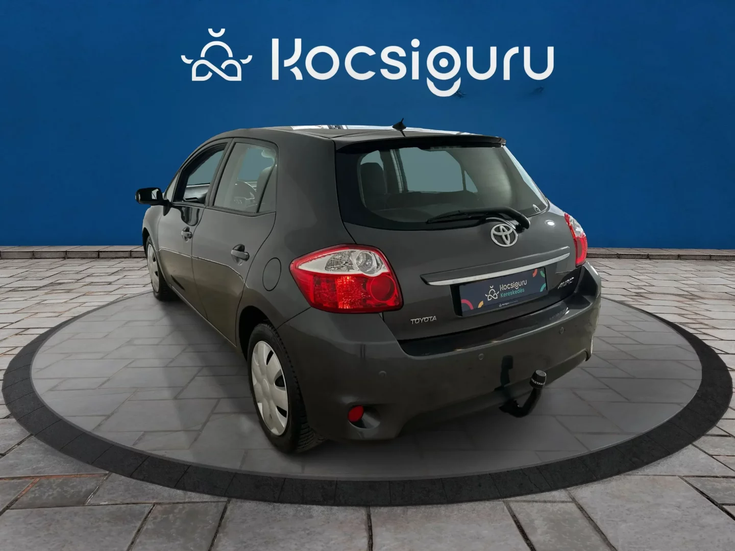 Toyota Auris Aquatis 1.6 97 kW manuál rok 2011, 184 896 km, Maďarsko — foto 9 z 60