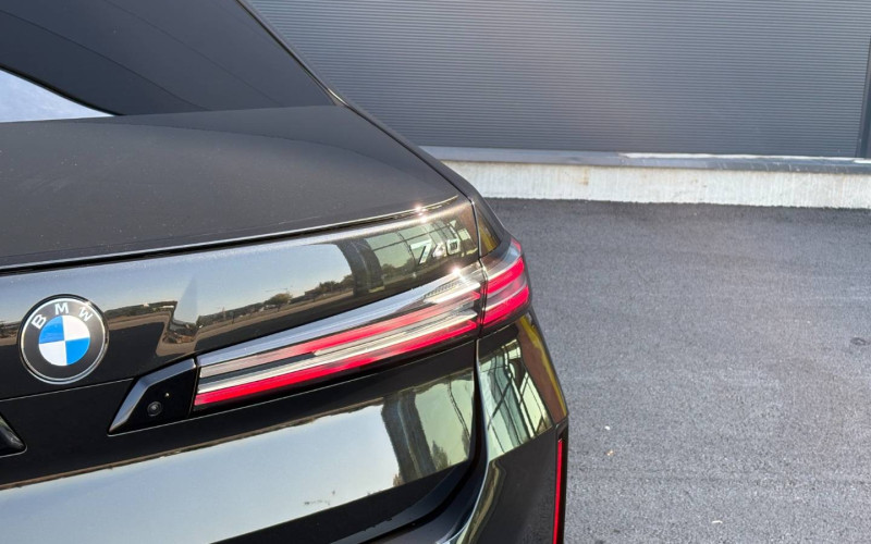 BMW Rad 7 xDrive 3,0 294 kW automat, 78 479 km, Slovensko — foto 10 z 32