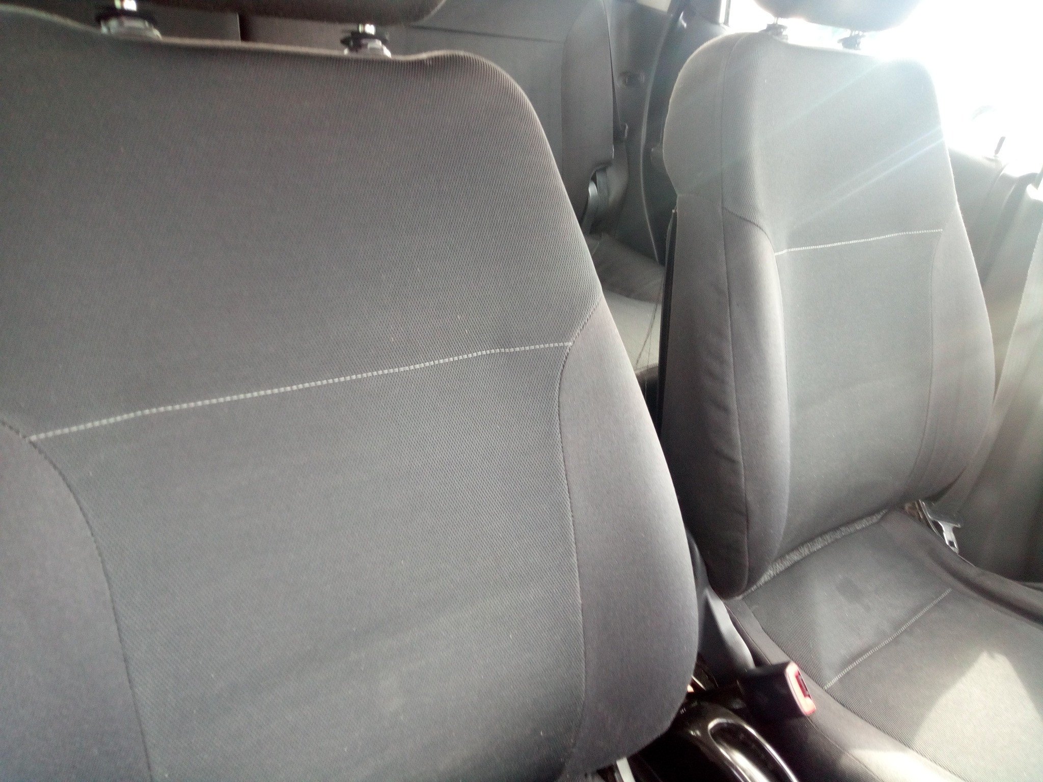 Suzuki Ignis 1.3 69 kW manuál rok 2003, 287 980 km, Maďarsko — foto 11 z 60