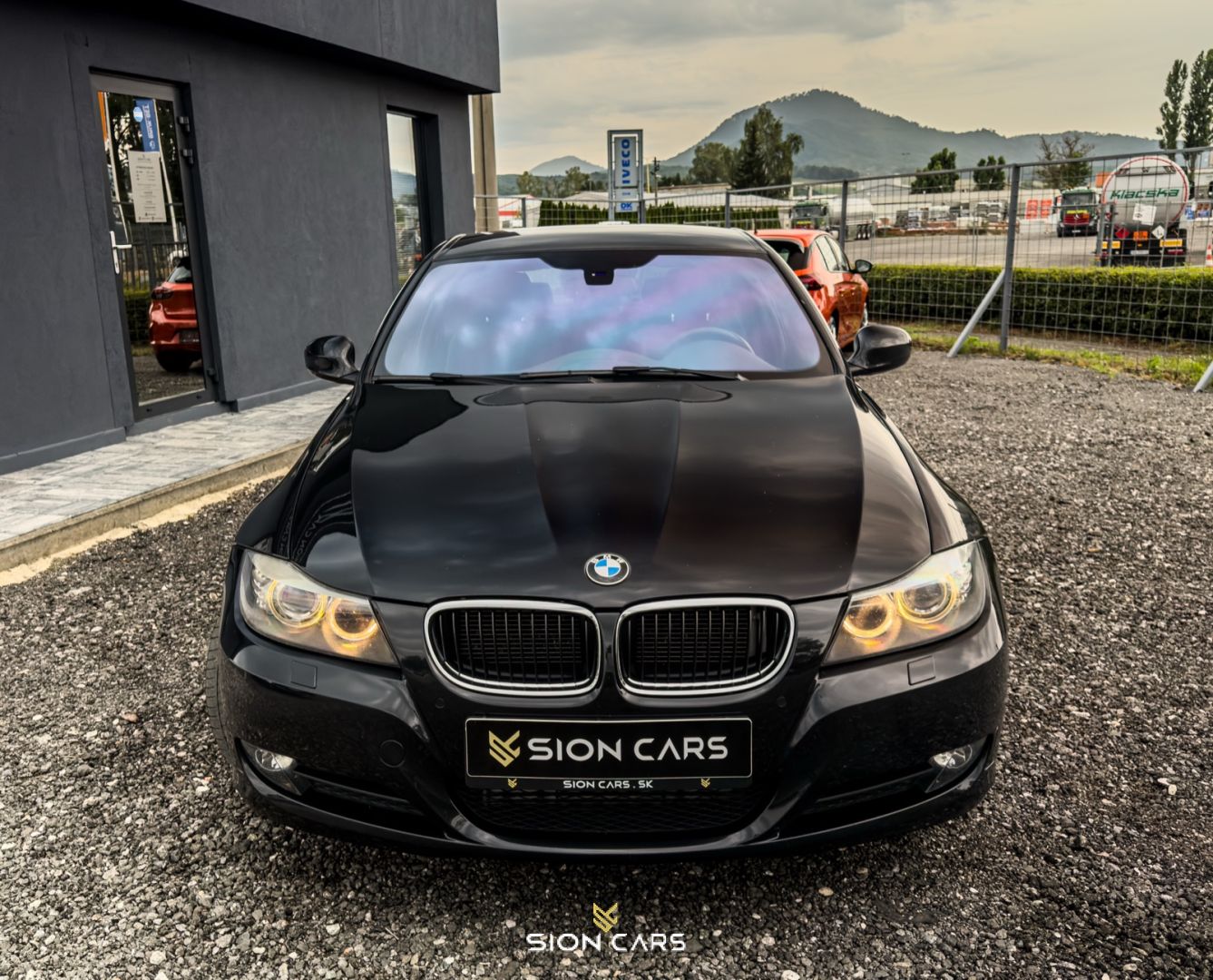 BMW 320xd 4x4 2,0 135kW automat rok 2000, Slovensko — foto 7 z 42