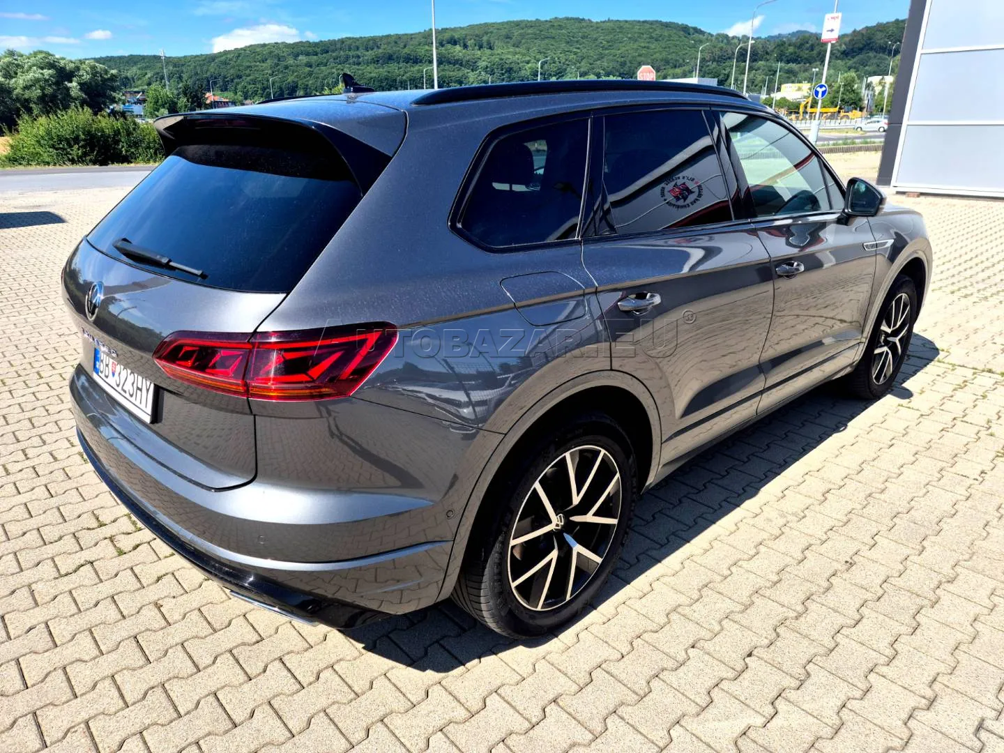 Volkswagen Passat Variant Bmt 1.8 TSI DSG, Slovensko — foto 5 z 38