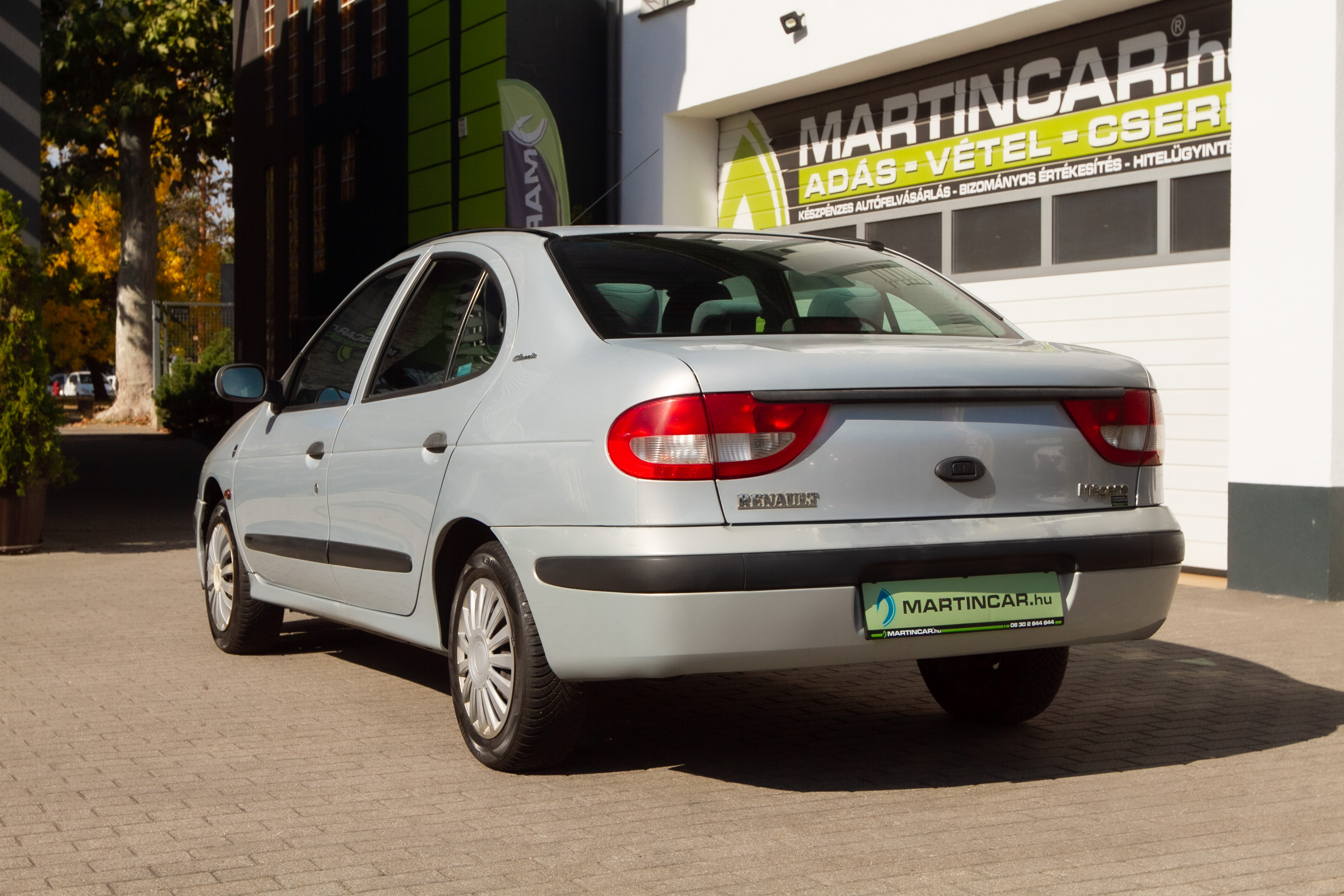 Renault Megane Classic 16V 1.4 70 kW manuál rok 2002, 177 000 km, Maďarsko — foto 12 z 50