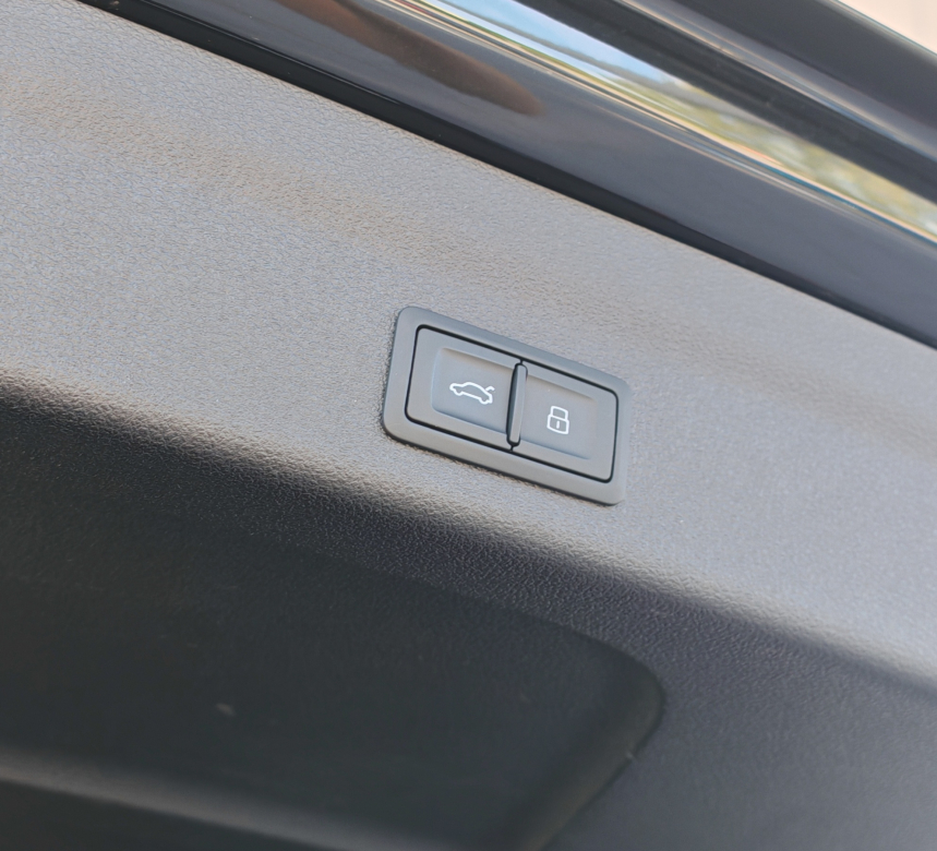 Audi a6 4x4 3.0 TDI mHEV tiptronic 210 kW, 87 882 km, Slovensko — foto 9 z 37