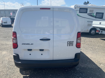 Mazda 1.5 74 kW manuál, Slovensko — foto 9 z 14