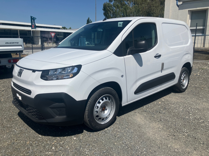 Mazda 1.5 74 kW manuál, Slovensko — foto 2 z 14
