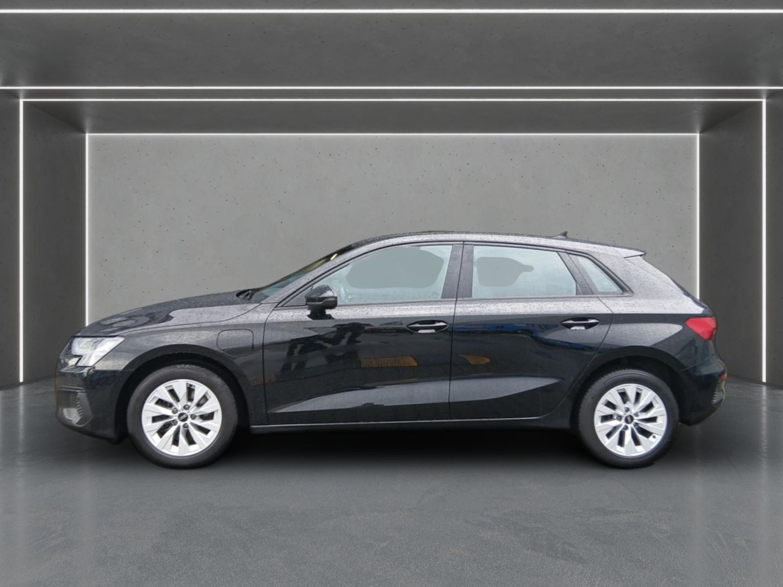 Audi TFSI 150 kW automat rok 2022, Německo — foto 4 z 21