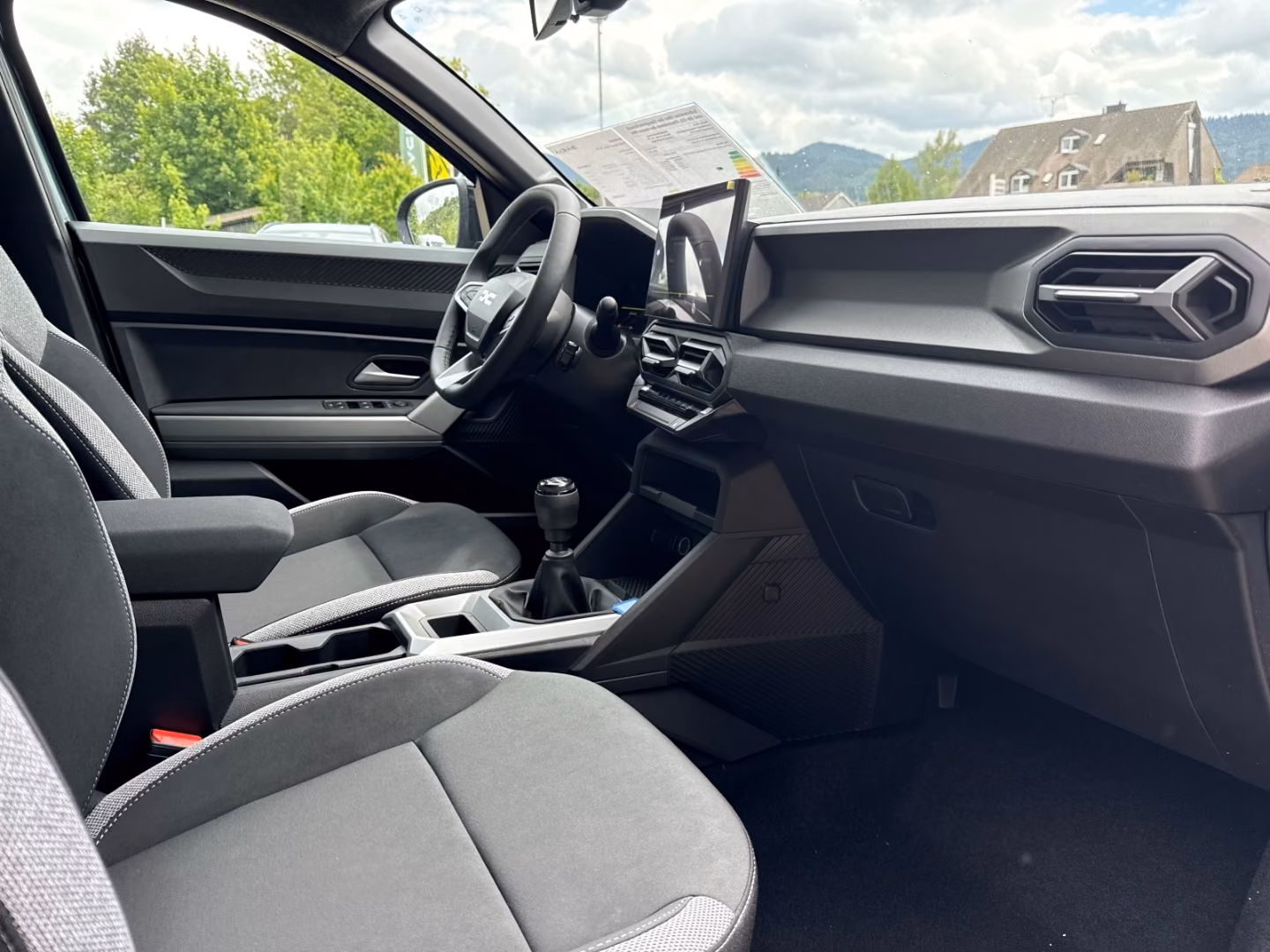 Dacia TCe 103 kW manuál, 100 km, Německo — foto 10 z 22
