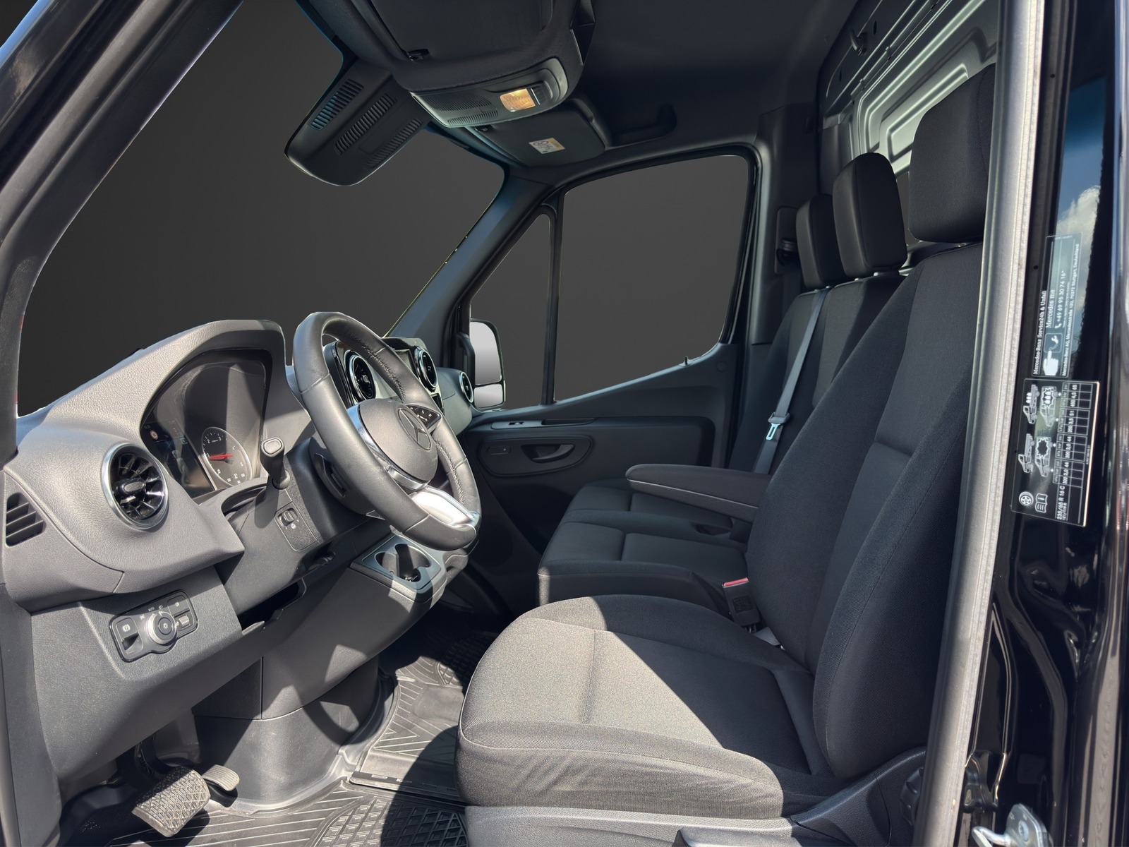 Mercedes-Benz 2,0 CDI 110 kW automat rok 2025, Německo — foto 9 z 18