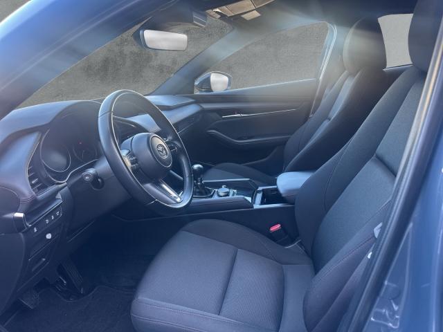 Mazda 3 manuál rok 2022, 28 195 km, Německo — foto 9 z 21