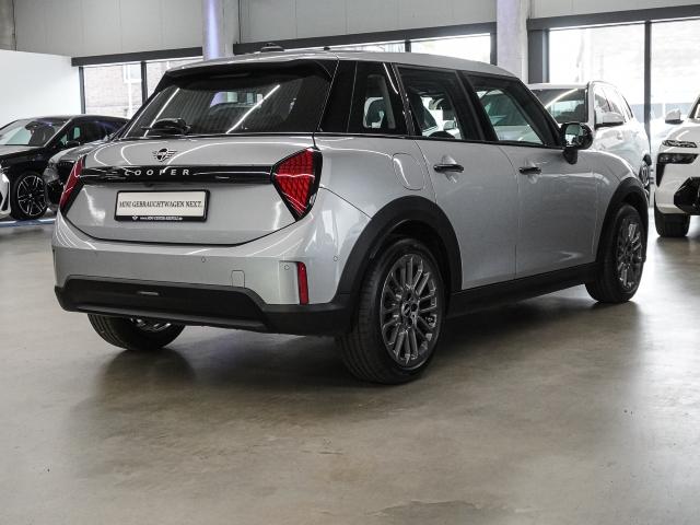MINI Cooper C automat rok 2025, 16 063 km, Německo — foto 4 z 27