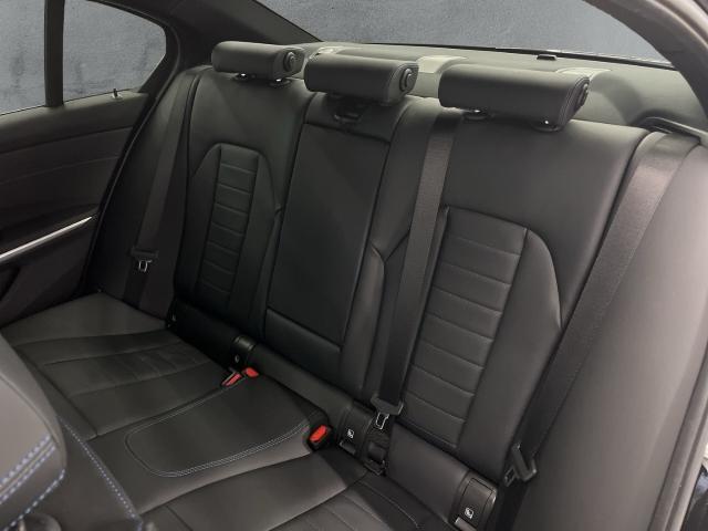 BMW 330e xDrive automat rok 2025, 14 078 km, Německo — foto 14 z 29