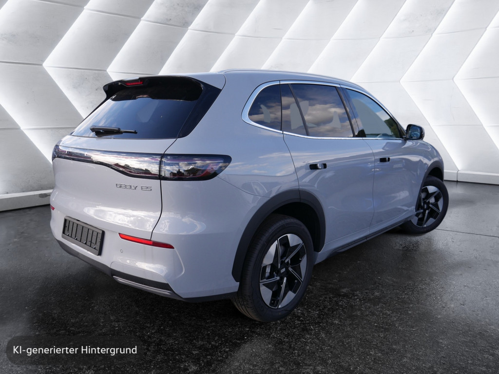 Geely 160 kW automat, 100 km, Německo — foto 4 z 24