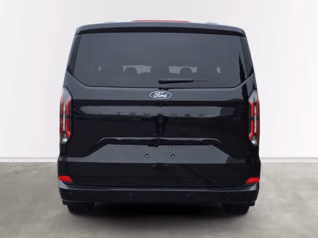 Ford Tourneo Custom automat rok 2026, 5 000 km, Německo — foto 4 z 32