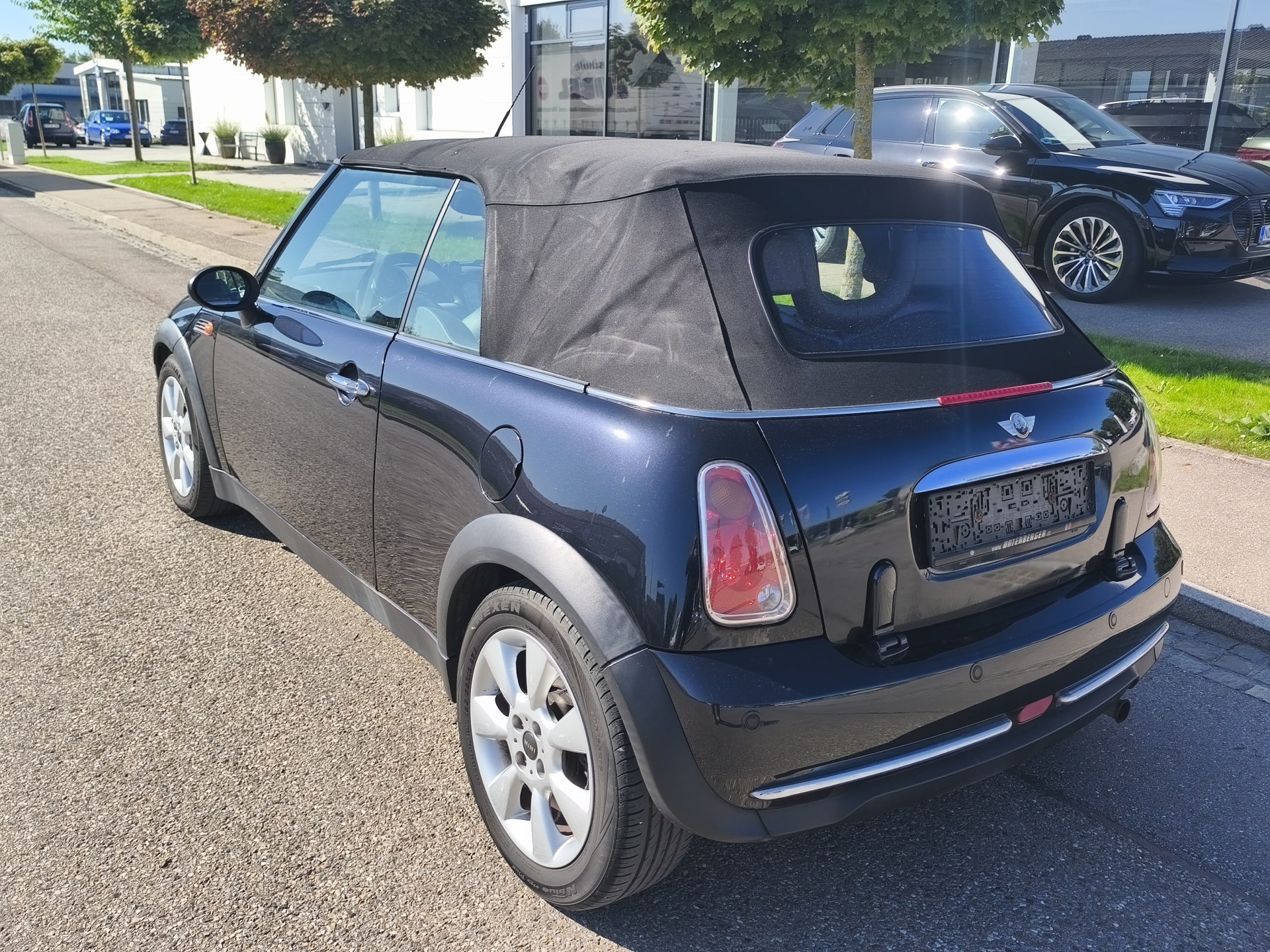 MINI One 1.6 manuál rok 2006, 175 000 km, Německo — foto 11 z 37