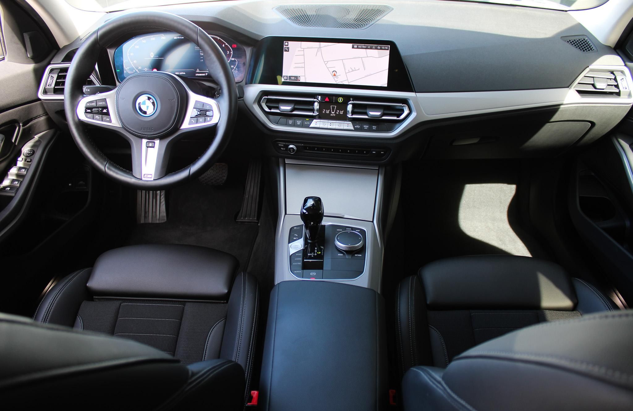 BMW 2,0 135 kW automat rok 2022, 92 430 km, Maďarsko — foto 14 z 16