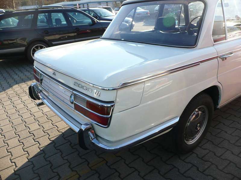 BMW Tii Oldtimer 96 kW manuál, 121 000 km, Německo — foto 16 z 18