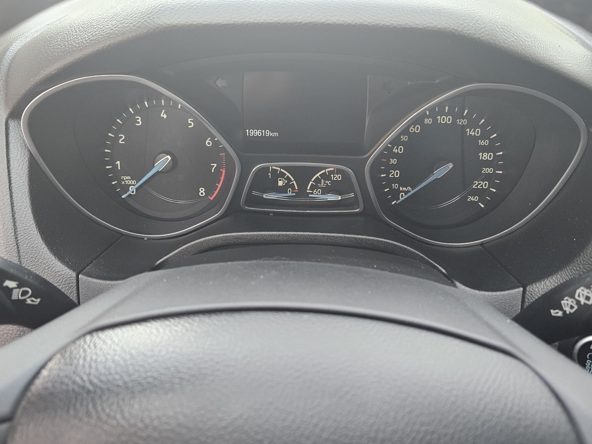 Ford Focus EcoBoost Titanium 1.5 110 kW manuál rok 2017, Maďarsko — foto 6 z 16