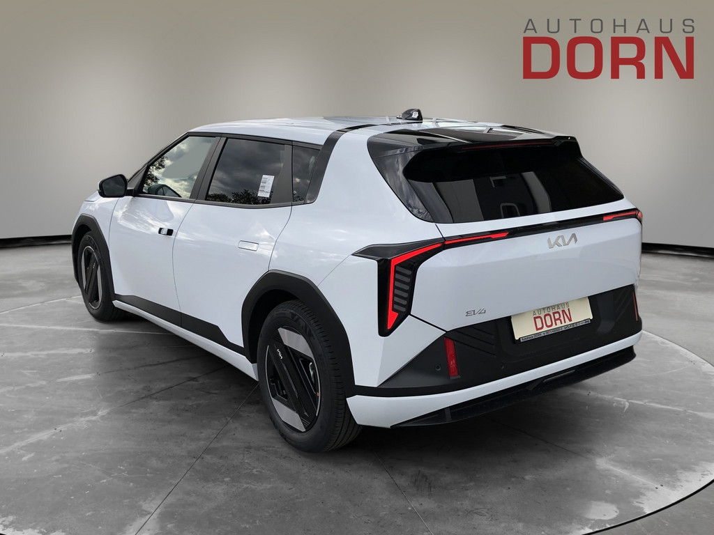 Kia EV4, 100 km, Německo — foto 3 z 46