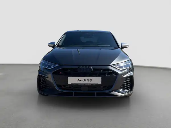 Audi s3 8.4, 100 km, Německo — foto 4 z 17