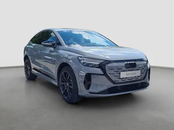Audi q4 381 kW, Německo — foto 5 z 18