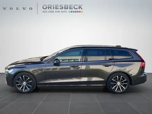 Volvo v60 rok 2023, 29 950 km, Německo — foto 3 z 22