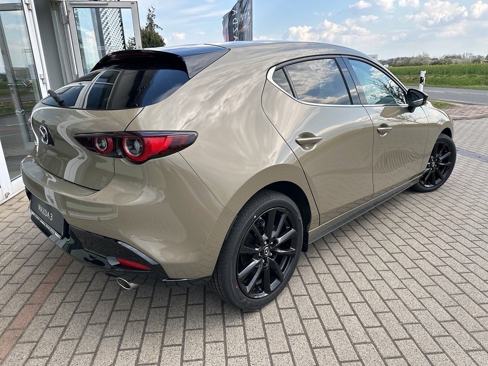 Mazda 3 2,5 rok 2026, 100 km, Německo — foto 4 z 15