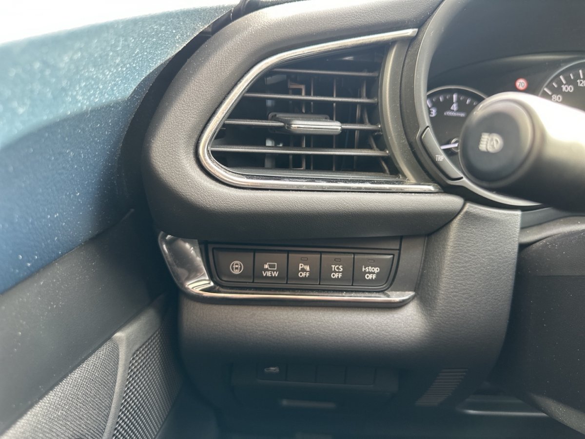 Mazda CX-30 2,0, Německo — foto 10 z 15
