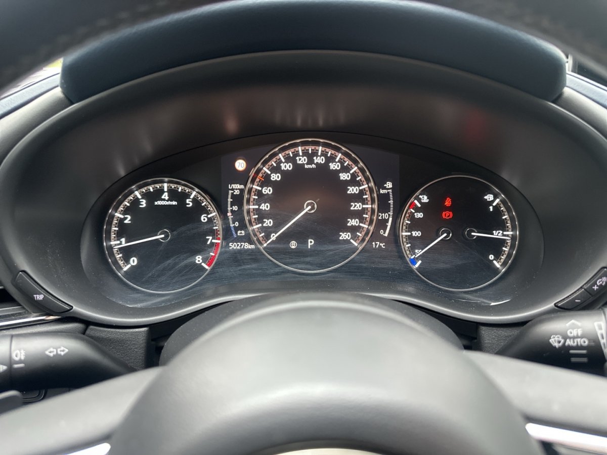 Mazda CX-30 2,0, Německo — foto 11 z 15