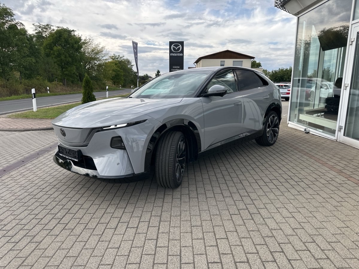 Mazda CX6E 78 kWh rok 2026, Německo — foto 4 z 15
