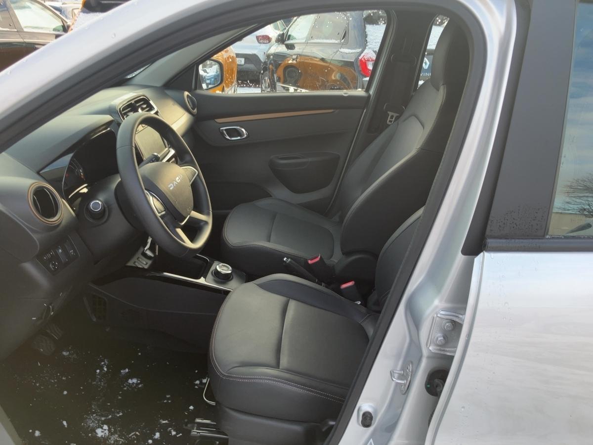 Dacia Spring rok 2023, 27 495 km, Německo — foto 12 z 16