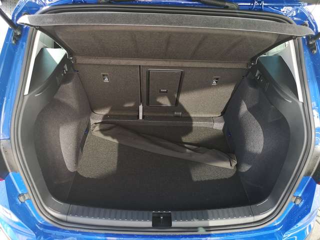 Seat Arona 1.0 TSI 85kw automat rok 2026, 100 km, Německo — foto 5 z 15