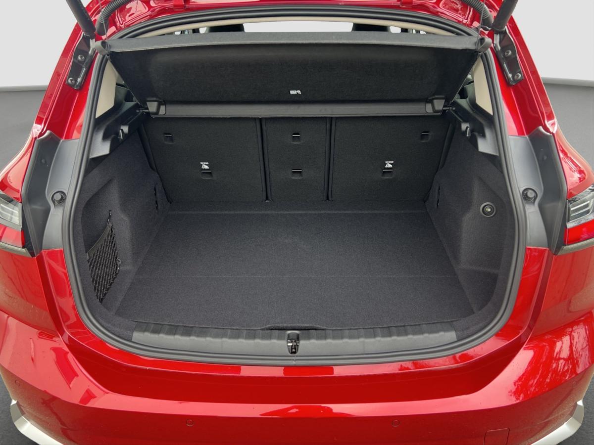 BMW 218i automat, Německo — foto 11 z 33