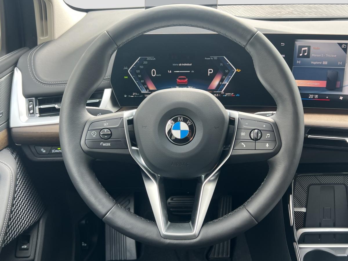 BMW 218i automat, Německo — foto 14 z 33