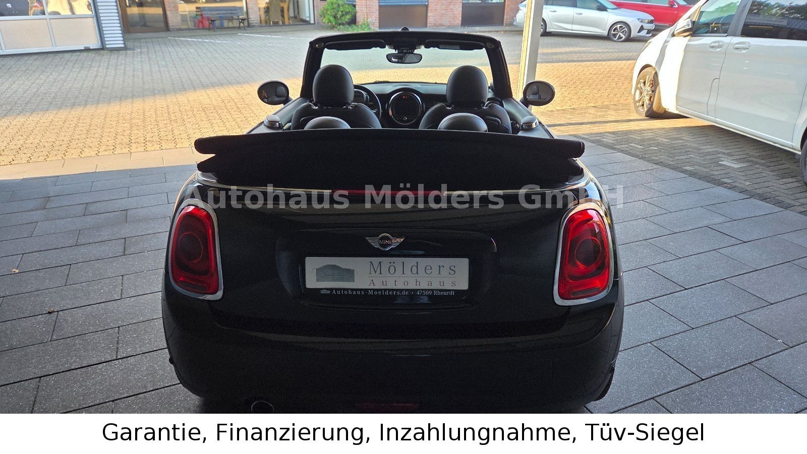 MINI 100 kW automat rok 2017, 49 000 km, Německo — foto 7 z 19