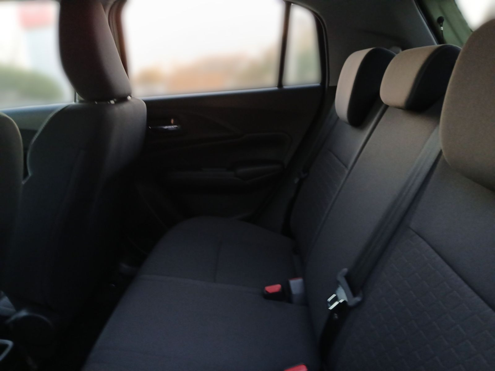Suzuki Swift 61 kW manuál rok 2025, 6 350 km, Německo — foto 11 z 20