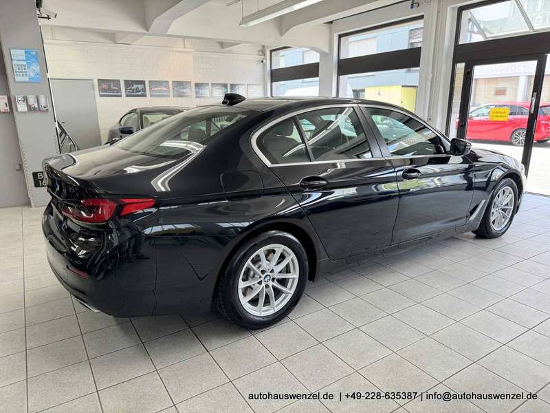 BMW 520 140 kW automat rok 2021, 20 000 km, Německo — foto 7 z 41