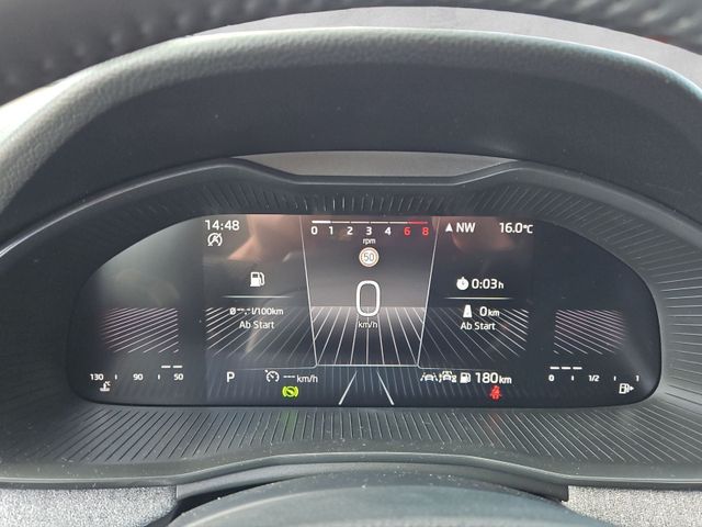 Škoda Kamiq 1,0 automat rok 2026, 100 km, Německo — foto 11 z 25