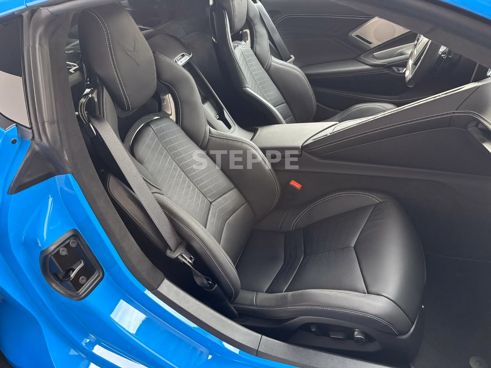 Corvette 6,2 474 kW automat, 100 km, Německo — foto 13 z 29