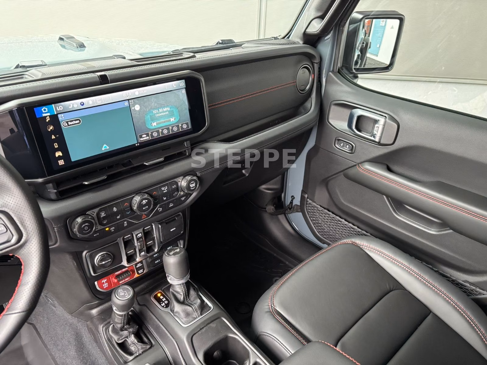 Jeep 6.4 354 kW automat rok 2026, 100 km, Německo — foto 12 z 26