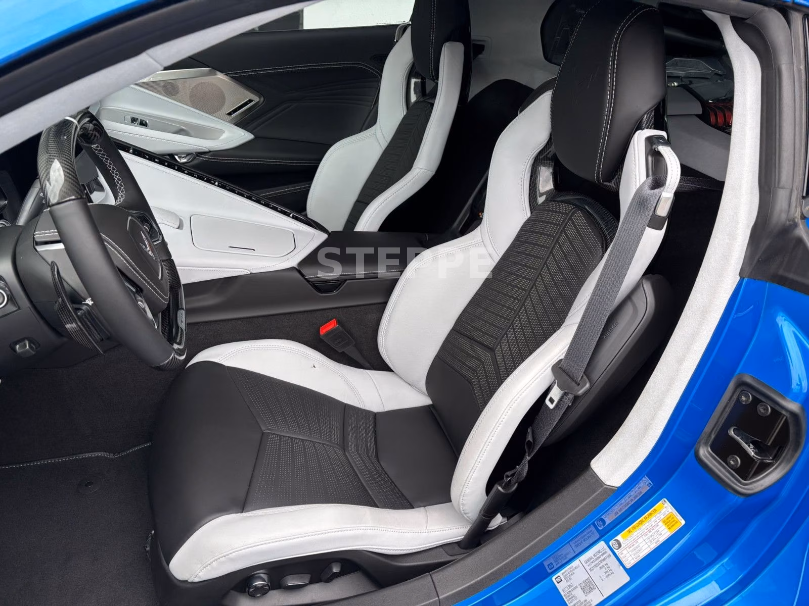 Corvette 5.5 475 kW automat rok 2025, 100 km, Německo — foto 7 z 26
