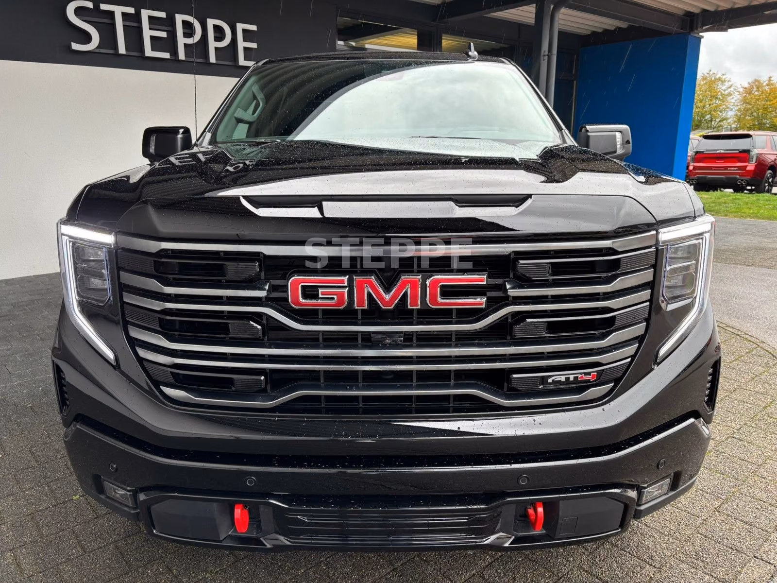 GMC 6.2 313 kW automat, 100 km, Německo — foto 2 z 39