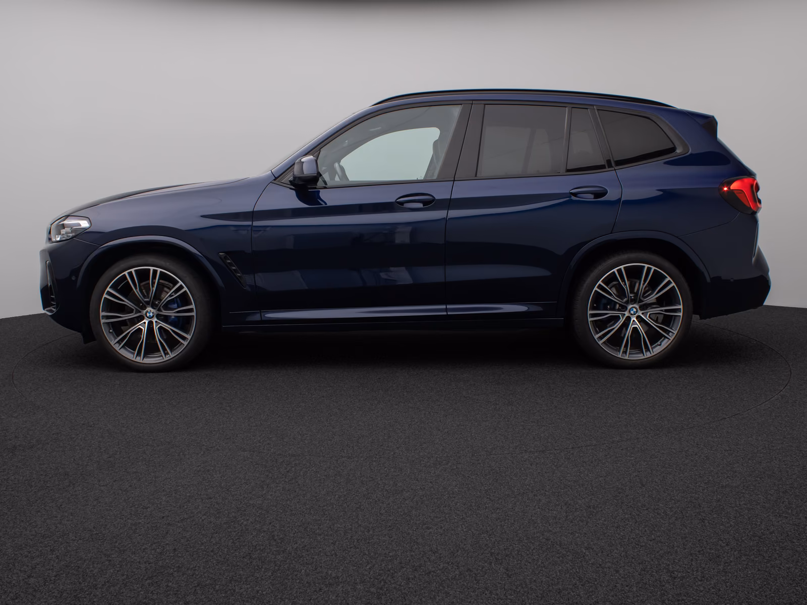 BMW 210 kW automat rok 2023, 130 292 km, Německo — foto 12 z 54