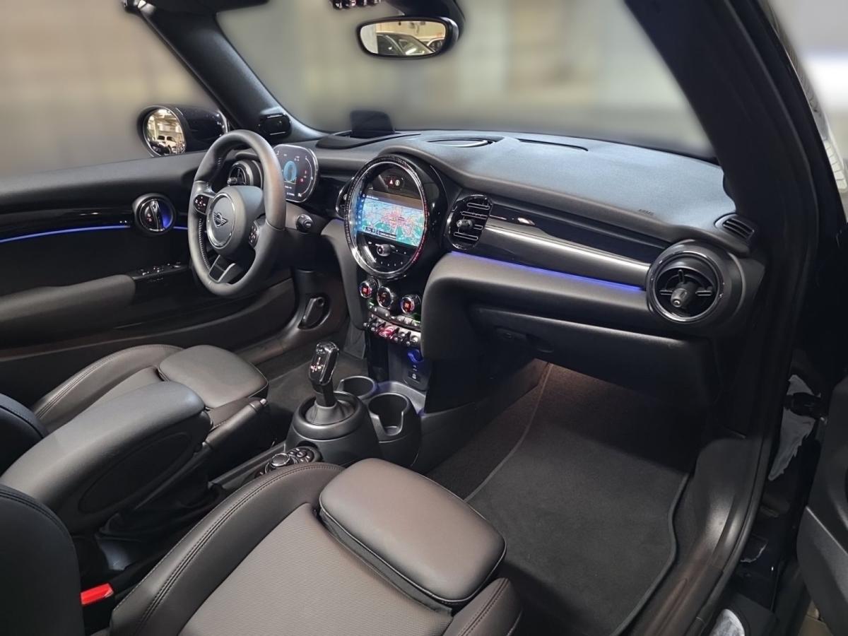 MINI Cooper S automat rok 2023, 44 740 km, Německo — foto 12 z 22