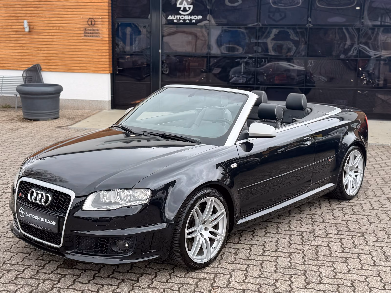 Audi 4.2 FSI 309 kW manuál rok 2007, 270 658 km, Německo — foto 2 z 33
