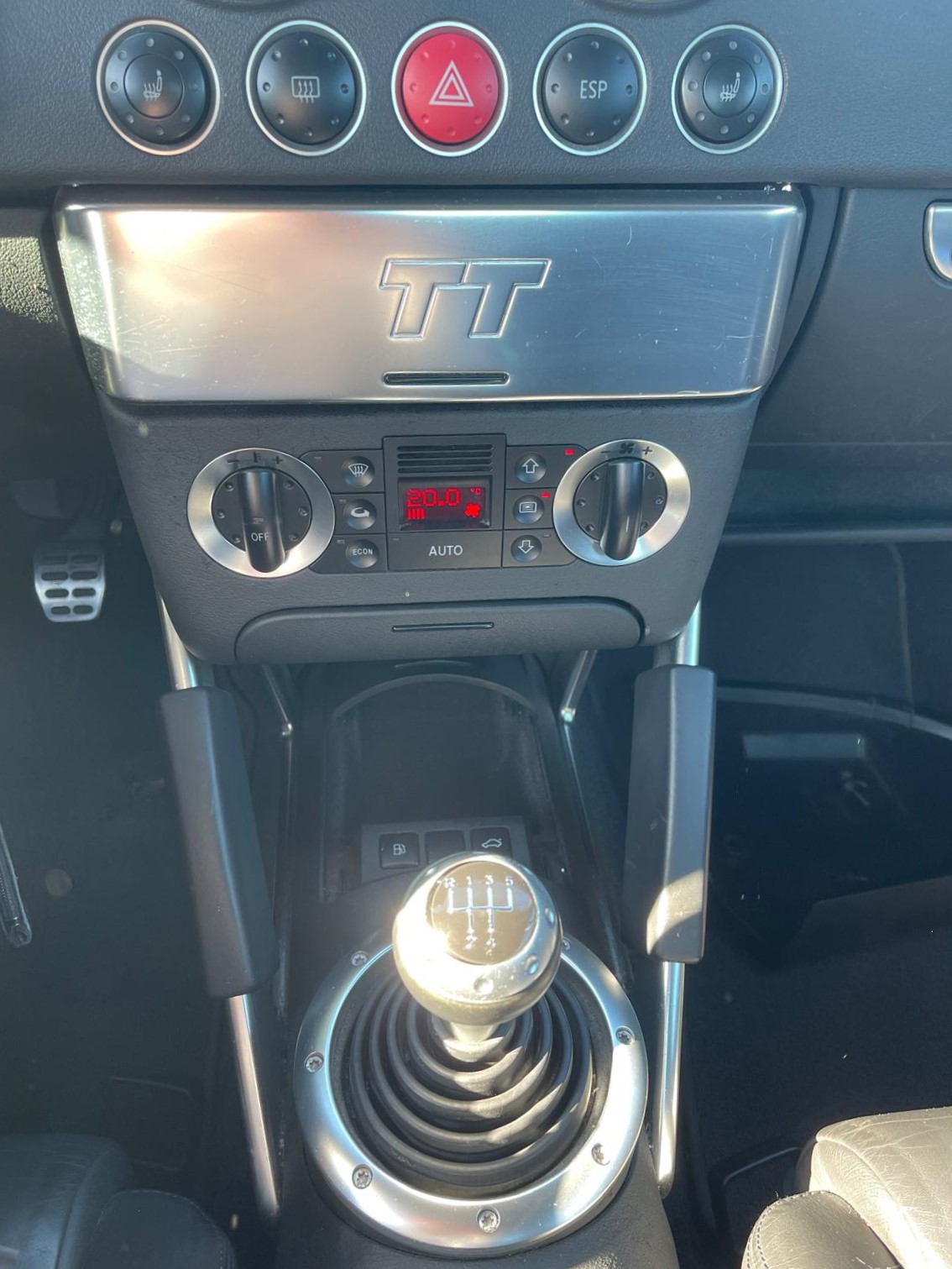Audi Tt 1.8t manual, 140 300 km, Německo — foto 7 z 35