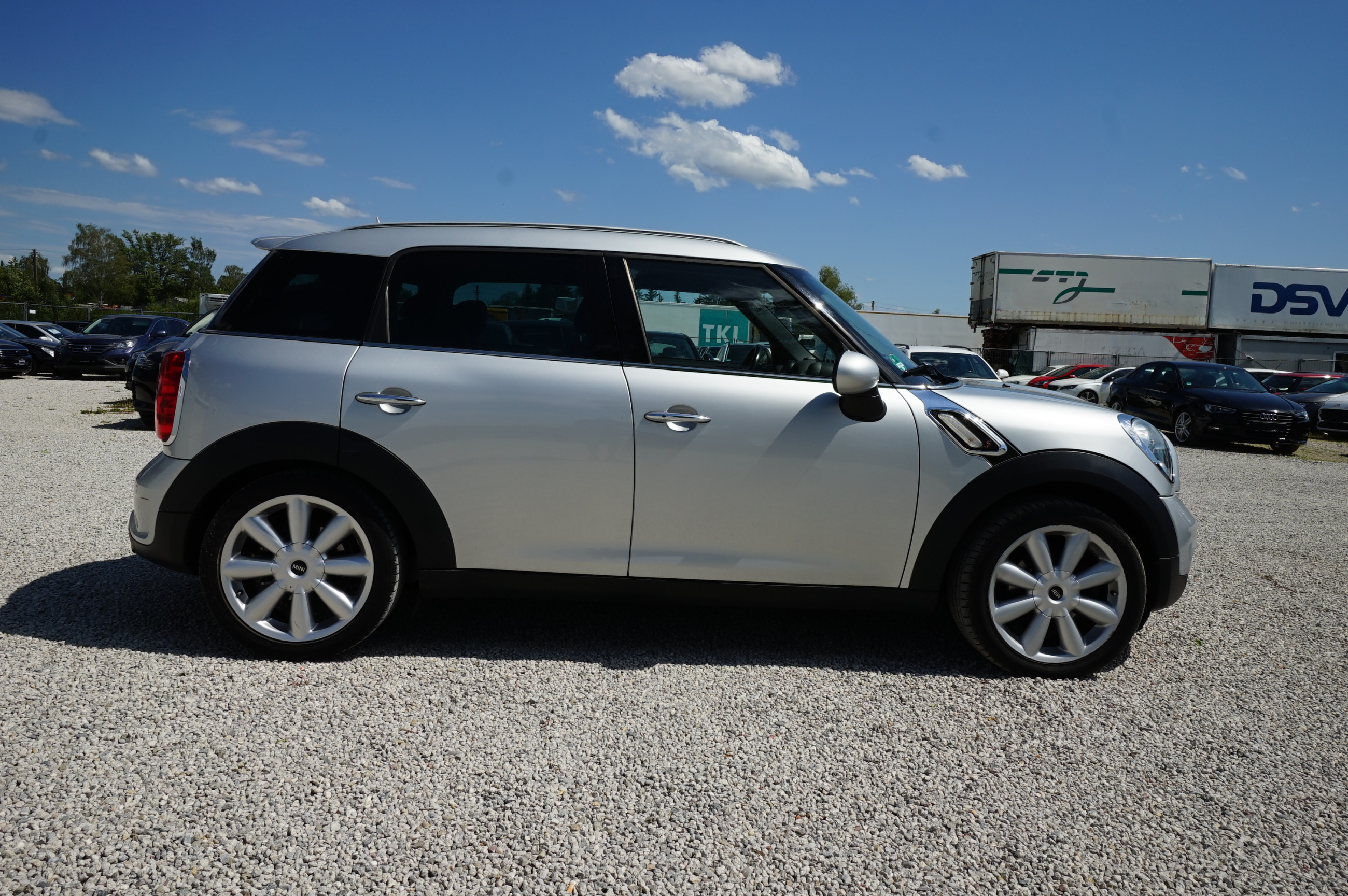 MINI Cooper Sd Countryman ALL4 2,0 105 kW automat rok 2011, 193 099 km, Německo — foto 11 z 31