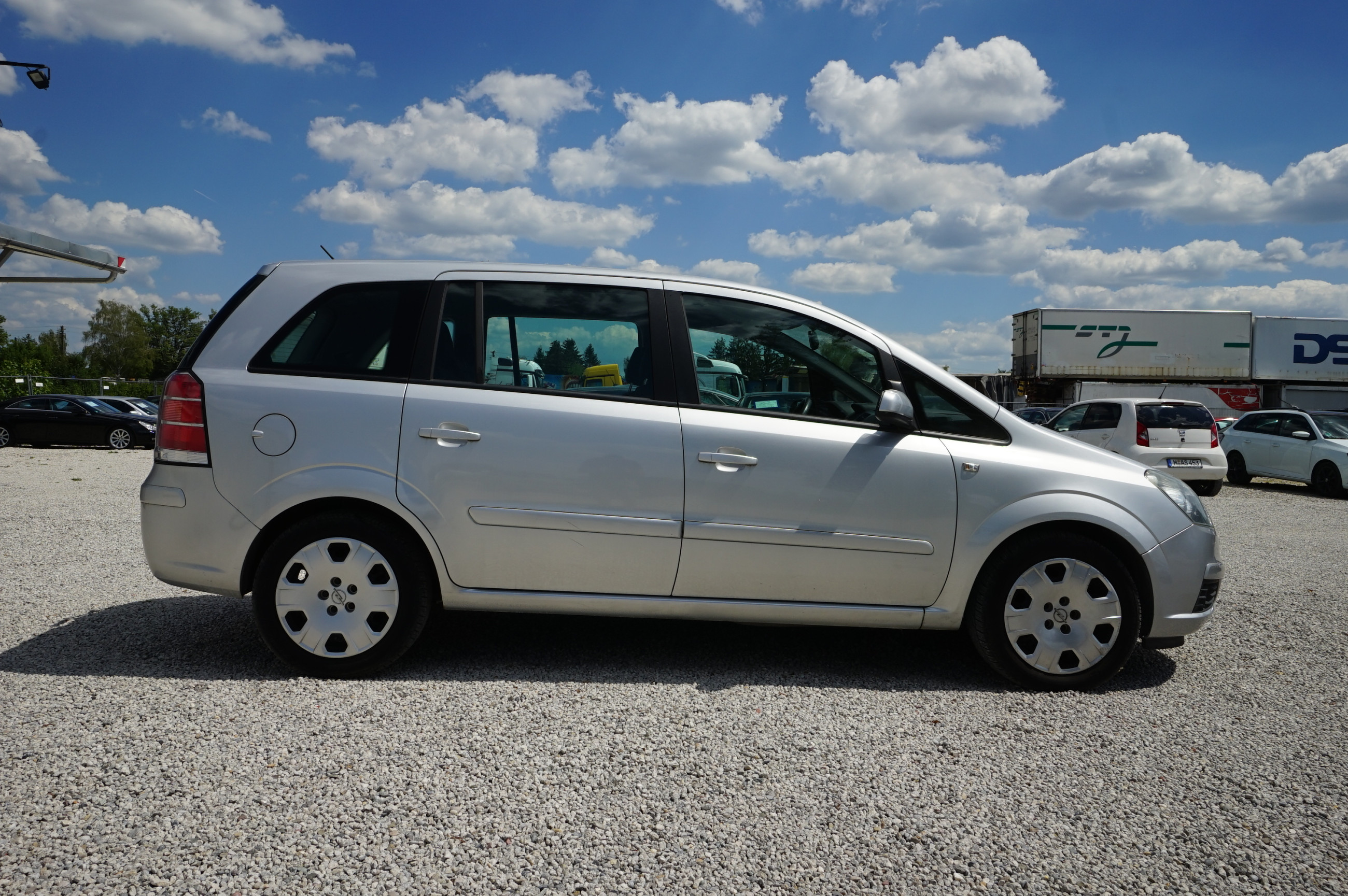 Opel Zafira B Ik 1,8 103 kW automat rok 2006, 106 134 km, Německo — foto 11 z 30