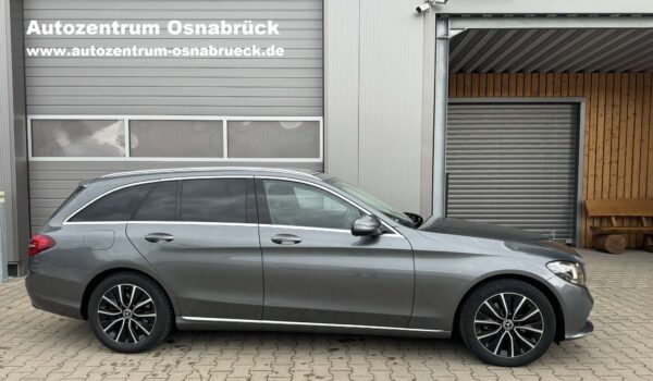 Audi a3 2,0 143 kW rok 2019, 74 000 km, Německo — foto 15 z 49