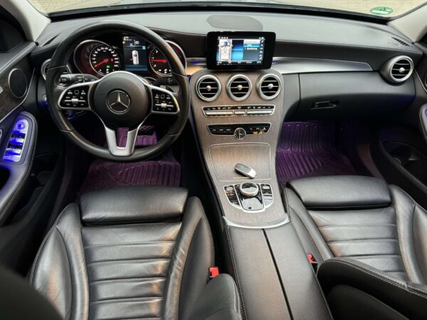 Audi a3 2,0 143 kW rok 2019, 74 000 km, Německo — foto 5 z 49