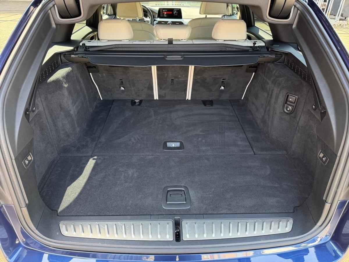 BMW 520d automat rok 2018, 124 000 km, Německo — foto 14 z 36